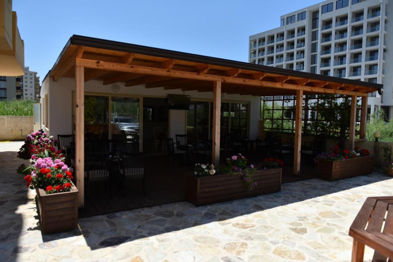 Hotel Kriti Max , Shengjin Shëngjin Екстериор снимка