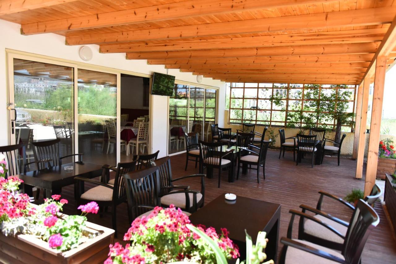 Hotel Kriti Max , Shengjin Shëngjin Екстериор снимка