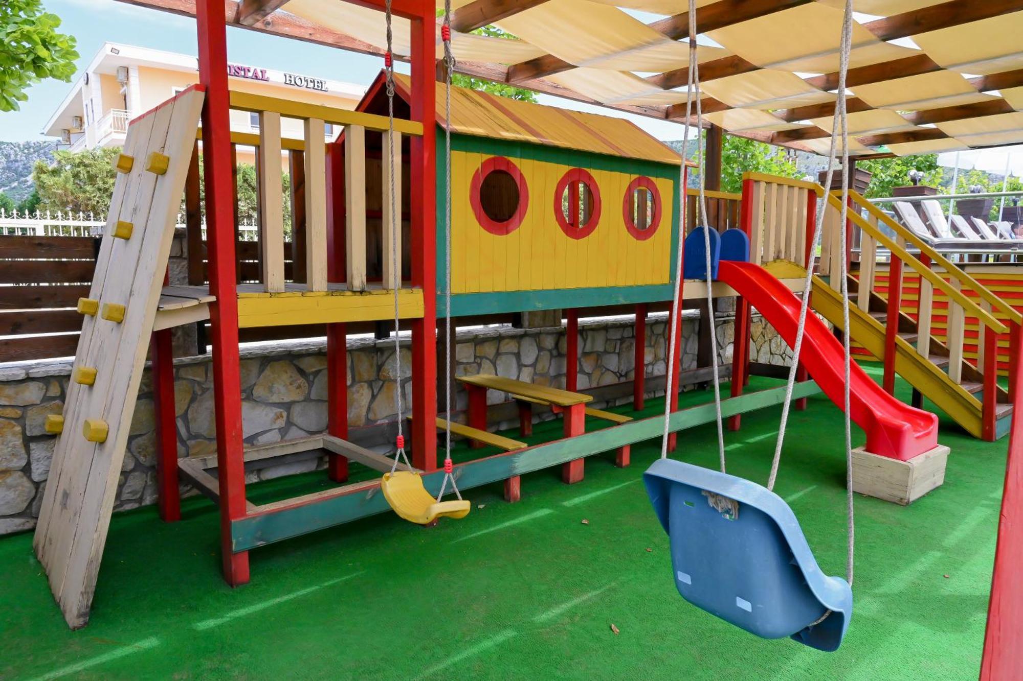Hotel Kriti Max , Shengjin Shëngjin Екстериор снимка